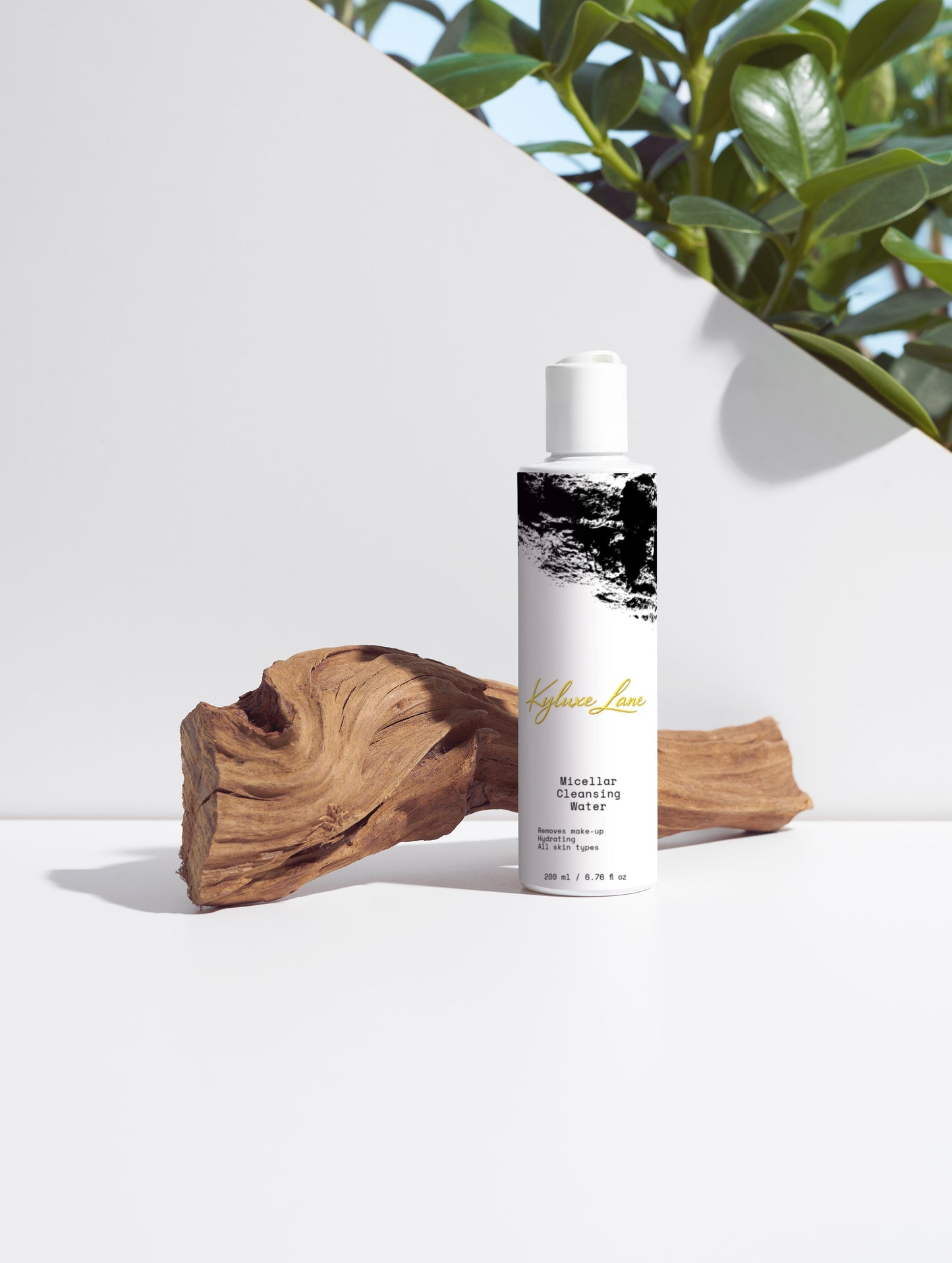 KYLUXE LANE Micellar Cleansing Water