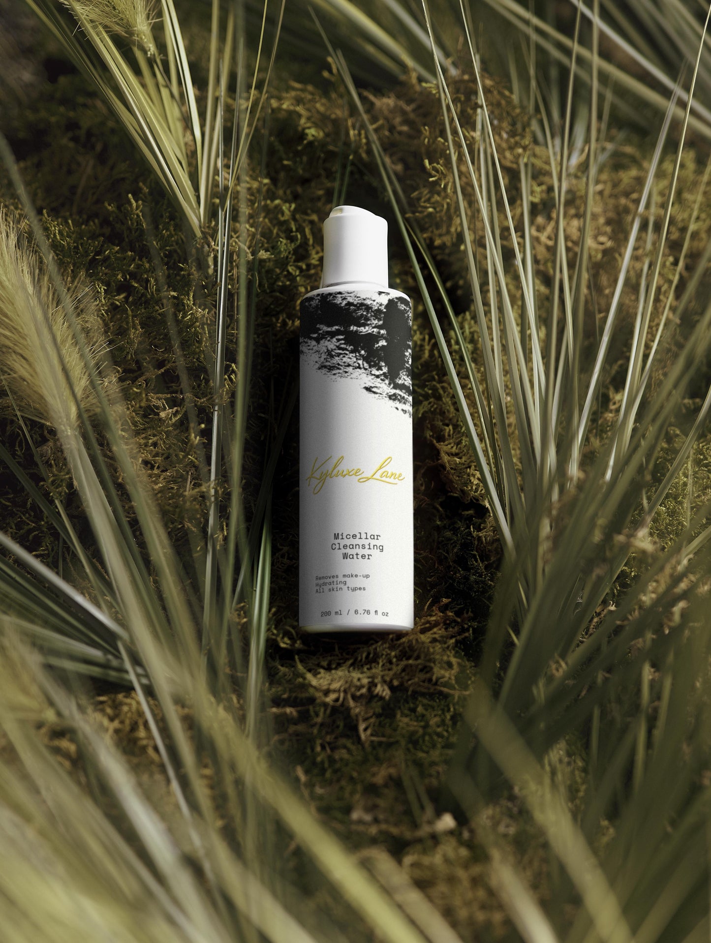 KYLUXE LANE Micellar Cleansing Water